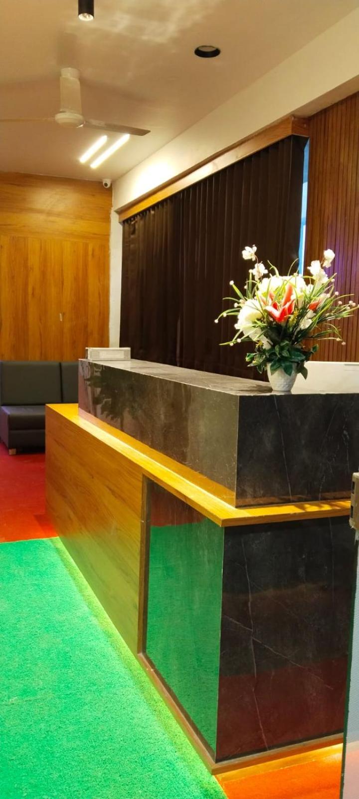 Hotel Royal Relax 간디나가르 외부 사진
